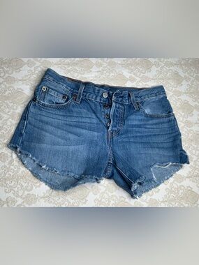Levi’s 501 Women’s Denim Cutoff Shorts W24